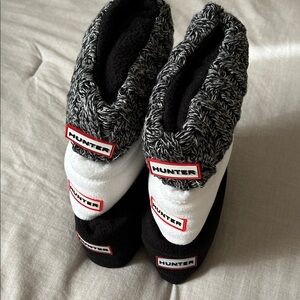 Hunter Women’s Casual Socks in Black, White, and Gray